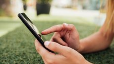 Governo australiano planeja proibir o uso de redes sociais para menores de 16 anos - Imagem: Reprodução / Freepik