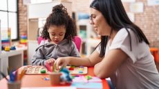 Governo de SP lança projeto piloto para inclusão de alunos com deficiência - Imagem: Reprodução / Freepik