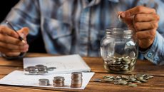 Governo oficializa aumento do salário mínimo e benefícios do INSS - Imagem: Reprodução / Freepik