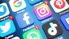 Entre os casos citados, estão fraudes em aposentadorias e a morte de uma criança relacionada a desafios perigosos nas redes sociais - Imagem: Reprodução / Freepik