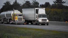 Com apoio da ACTRC, o movimento espera envolver motoristas em mais de 40 localidades - Imagem: Reprodução / Freepik