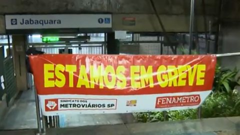 Greve do metrô de São Paulo faz preços dos carros de aplicativo subirem mais que o dobro - Imagem: reprodução / TV Globo