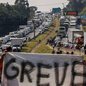 Lideranças dos caminhoneiros convocaram paralisação nacional em portos para pressionar o Senado a votar a MP do Frete antes do prazo de validade. - Imagem: Reprodução
