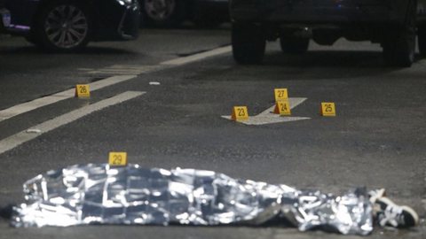 Os policiais detidos prestavam serviços de escolta privada para Gritzbach, apesar de seu histórico criminal - Imagem: Reprodução | X (Twitter) - @AFPnews
