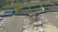 Após fechamento do espaço aéreo, GRU Airport confirma que operações foram retomadas - Imagem: Divulgação / Alesp