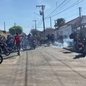 Motoboys destroem casa após discussão durante entrega em SP; veja vídeo - Imagem: reprodução redes sociais