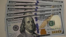 Anúncio de tarifas pesadas dispara dólar, derruba bolsas e pressiona inflação em diversos países - Imagem: Reprodução / Valter Campanato / Agência Brasil