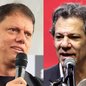 Tarcísio de Freitas segue liderando a corrida pelo governo de São Paulo, mas nova pesquisa aponta redução da vantagem sobre Fernando Haddad. - Imagem: João Valério/Governo de SP e Paulo Pinto/Agência Brasil