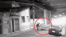 VÍDEO forte flagra homem arrastando mulher pela rua, após agressões - Imagem: reprodução O Tempo