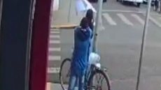 Imagens fortes! Vídeo mostra momento em que homem mata ex-cunhada e tenta atirar em ex - Imagem: reprodução redes sociais