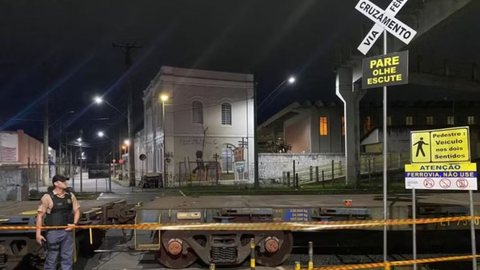 Homem morre atropelado em acidente fatal envolvendo trem - Imagem: Reprodução / TV Vanguarda / Rauston Naves