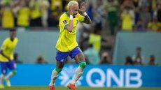 Após 1º gol na Copa, Neymar cumpriu a promessa feita a Bolsonaro? - Imagem: reprodução Lance!