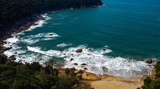A medida visa garantir a preservação do meio ambiente em Ilhabela, seguindo o modelo de outros destinos turísticos populares - Imagem: Divulgação/Prefeitura de Ilhabela