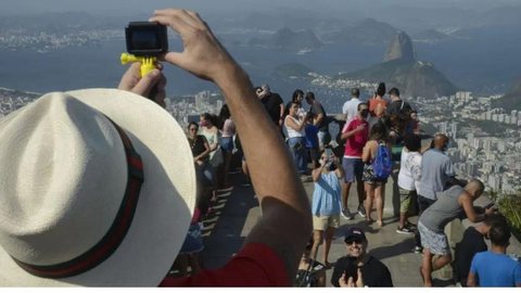 Brasil registra aumento de 108% no número de turistas estrangeiros em 2023. - Imagem: Reprodução | Agência Brasil