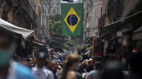 Brasil pode voltar a integrar grupo das 10 maiores economias do mundo em 2023 - Imagem: Reprodução | Mauro Pimentel / Gazeta do Povo