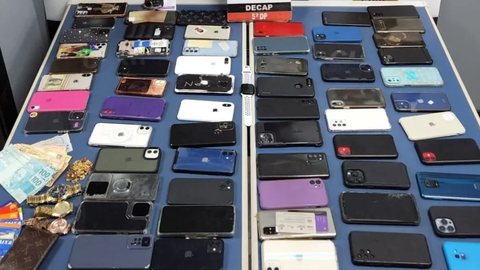 Durante o último fim de semana de pré-Carnaval, SP teve 880 casos de roubos e furtos de celulares, uma queda de 62% em relação ao ano anterior. - Imagem: Divulgação
