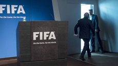 Veja a lista de clubes brasileiros proibidos de contratar pela FIFA em 2025 - Imagem: Reprodução | CNSS.GOV.LB