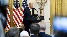 Entenda como a liderança de Trump impacta o Brasil e suas relações internacionais. - Imagem: Reprodução | The New York Times / O Globo