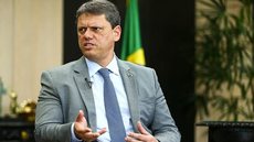 Com a inelegibilidade de Bolsonaro, Tarcísio surge como forte candidato da oposição nas eleições presidenciais de 2026. - Imagem: Reprodução | Agência Brasil