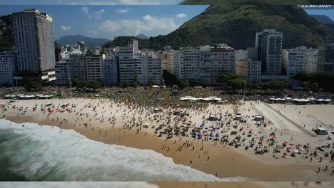 Manifestação pró-Bolsonaro na Praia de Copacabana - Imagem: Reprodução | Entre Nuvens / Bruno Souza