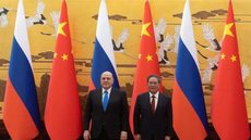 Primeiros-ministros chinês e russo. - Imagem: Reprodução | Twitter - THOMAS PETER