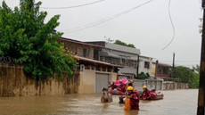 Ruas ficam submersas após temporal atingir o estado - Imagem: Reprodução