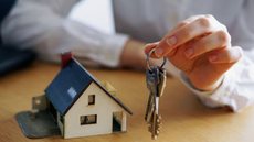 Economistas e autoridades debatem a importância da previsibilidade econômica para o investimento no setor imobiliário. - Imagem: Reprodução | Freepik