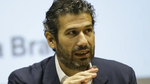 Com a nova taxação de 10% sobre dividendos, a arrecadação pode aumentar em R$8,9 bilhões anuais, segundo a Fazenda - Imagem: Reprodução / Marcelo Camargo / Agência Brasil