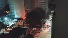 VÍDEO - incêndio atinge casarão na Zona Oeste de São Paulo - Imagem: reprodução TV Globo