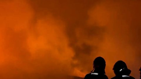 As causas do incêndio ainda são desconhecidas e estão sendo investigadas pelas autoridades competentes - Imagem: Reprodução/Globoplay