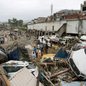 Inundações e deslizamentos causados por monções matam dezenas na Índia - Imagem: Reprodução/Mir Imran/AFP via Getty Images