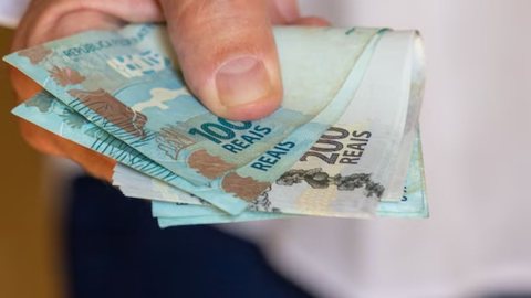 O BC antecipa ainda um IPCA de 4,34% para 2025 - Imagem: Reprodução / Freepik