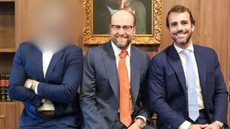 Lucas Bove à esquerda de Nelson Wilians - Imagem: Reprodução / Redes Sociais
