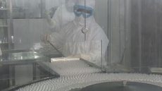 Instituto Butantan inicia produção da vacina contra a dengue - Imagem: Reprodução / TV Globo