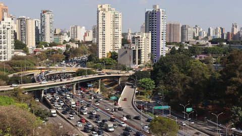 Fluxo de carros em São Paulo - Imagem: Reprodução / Pexels