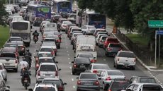 O levantamento da Fipe mostra valorização média de 2,51% nos preços de veículos em comparação ao ano anterior - Imagem: Reprodução / Arquivo / Agência Brasil