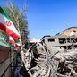 Ataques americanos tiveram como alvo instalações militares e nucleares - Imagem: Reprodução/ ATTA KENARE / AFP
