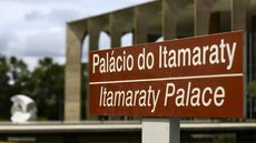 Análise do prestígio do Itamaraty e sua influência global limitada. - Imagem: Reprodução | Agência Brasil