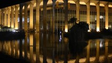 O governo brasileiro solicita esclarecimentos sobre as tarifas e propõe diálogo para resolver a situação comercial - Imagem: Reprodução / Marcelo Casal Jr / Agência Brasil