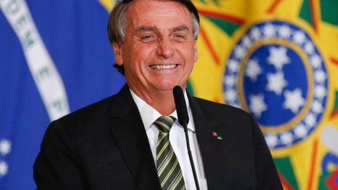 Ex-presidente Jair Bolsonaro (PL) em coletiva de imprensa no Palácio do Planalto (DF) - Imagem: divulgação/Conjur