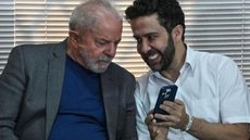 Deputado admite envolvimento em esquema de 'rachadinha' e firma acordo com a PGR, mas nega irregularidades durante seu mandato. - Imagem: Reprodução | Redes Sociais