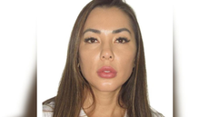 Karen cumpre medidas cautelares e é monitorada por tornozeleira eletrônica. - Imagem: Reprodução