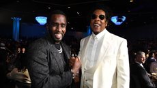 Jay-Z é acusado de abusar de menor de 13 anos ao lado de Diddy - Imagem: Reprodução / X / @Huberton