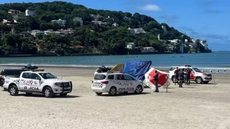 Jovem é brutalmente assassinado com tiros na cabeça em praia no Guarujá - Imagem: Reprodução / Redes Sociais