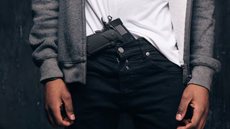 Jovem planejava massacre a escola em Embu das Artes - Imagem: Reprodução / Freepik