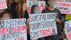 Protesto realizado por estudantes em frente ao Colégio Bandeirantes - Imagem: Reprodução / Redes sociais