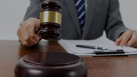 Cinco suspeitos foram detidos por envolvimento no crime - Imagem: Reprodução / Freepik