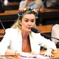 Júlia Zanatta publicou vídeo nas redes sociais e afirmou estar “pronta para o combate” em meio às especulações sobre uma possível candidatura à vice-presidência em 2026. - Imagem: Reprodução