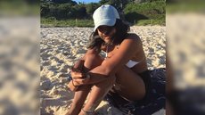 A primeira autópsia realizada em Bali revelou múltiplas fraturas e hemorragia interna - Imagem: Reprodução / Instagram / @ajulianamarins