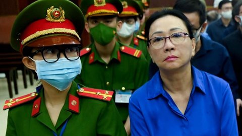 Justiça vietnamita mantém sentença de morte para magnata por fraude financeira - Imagem: Reprodução / X / @RadioFreeAsia